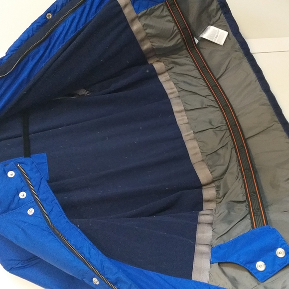 Blue Ombre Puffer Jacket - Picture 3 of 7